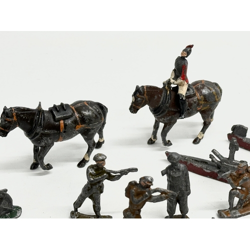 532 - A collection of early 20th century WWI model lead soldiers.