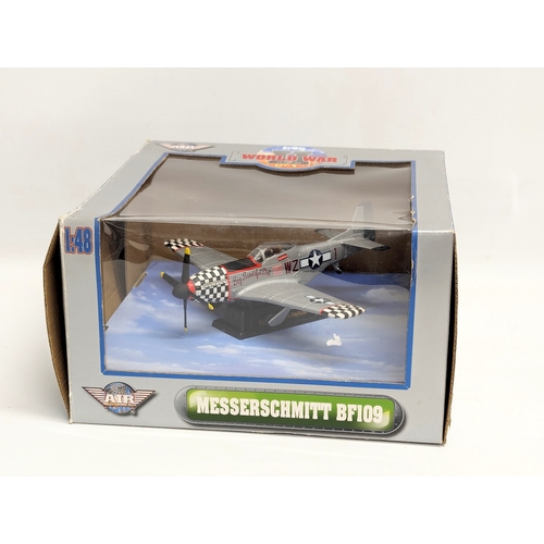 794D - An Air Signature World War II Series die cast metal plane model of North American P-51D Mustang, Big... 