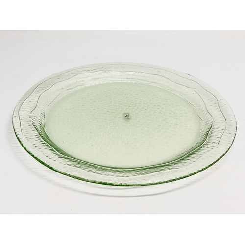 136 - A large Italian glass centrepiece bowl by Cive. 37.5cm