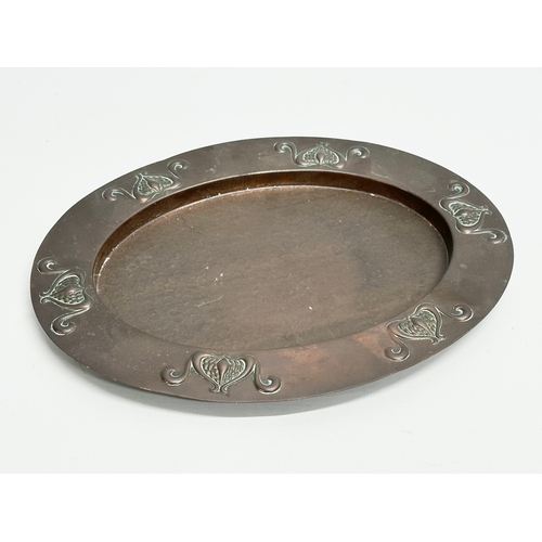 71 - An early 20th century Art Nouveau copper tray. Circa 1900-1910. 31x24cm