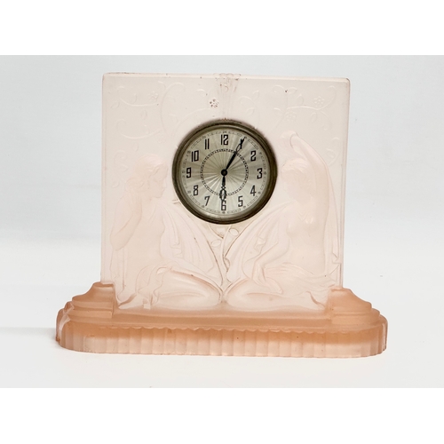 77 - A 1930’s French Art Deco Lalique style mantle clock. 20.5x17cm.