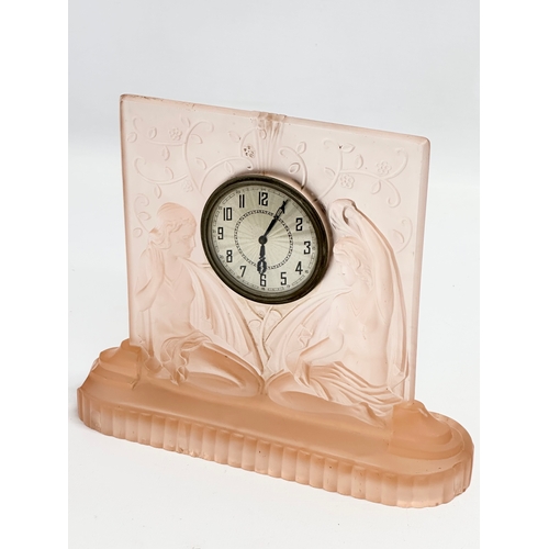 77 - A 1930’s French Art Deco Lalique style mantle clock. 20.5x17cm.