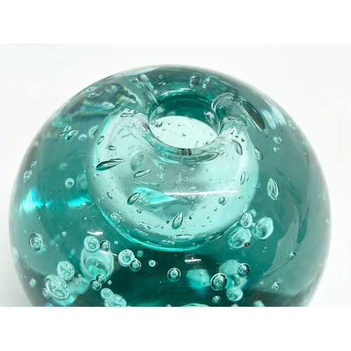 42 - A Victorian glass paperweight inkwell with stopper. 9x11cm