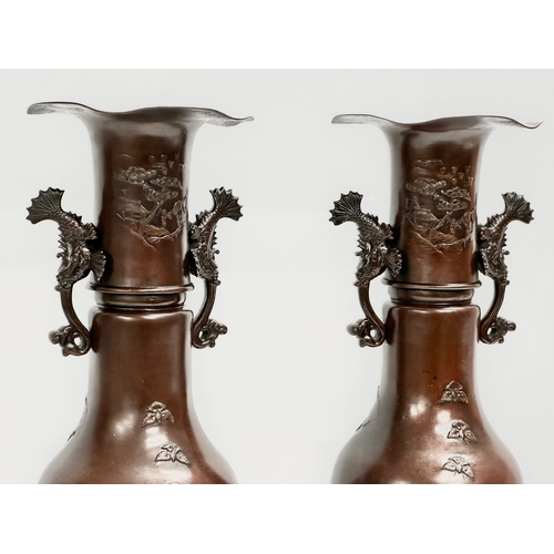 46 - A pair of large 19th Century Japanese bronze vases. Late Edo Period/Early Meiji. Circa 1850-1880. Wi... 