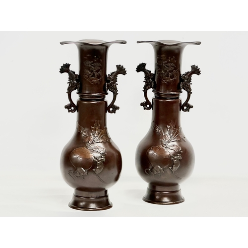 46 - A pair of large 19th Century Japanese bronze vases. Late Edo Period/Early Meiji. Circa 1850-1880. Wi... 