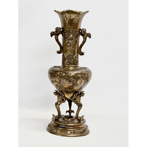 47 - A large good quality 19th Century Japanese Meiji Period bronze vase. Circa 1870-1890. 51cm