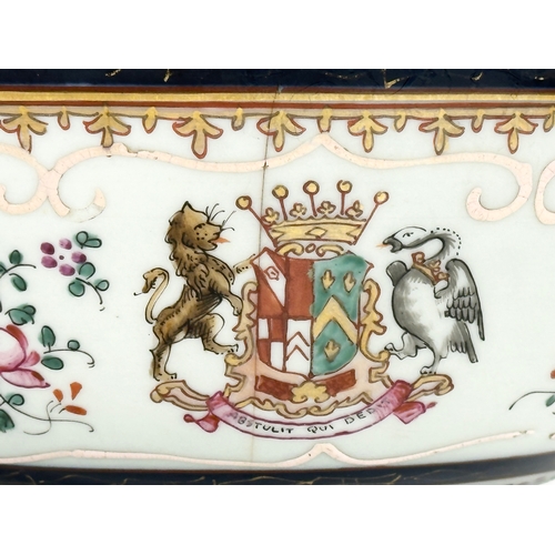 49 - Edme Samson. A large Late 19th Century Samson Armorial French bunch bowl. Circa 1890. 25.5x10.5xm