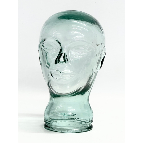 54 - A Mid/Late 20th Century glass mannequin head/Anthropomorphic jar. 20cm