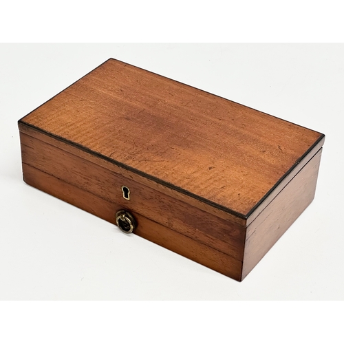 26 - A Mid 19th Century Victorian Winsor & Newton mahogany artists box. 21x12.5x6.5cm