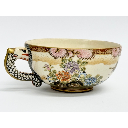 110 - A rare Japanese Satsuma tea cup. 11x9x4.5cm