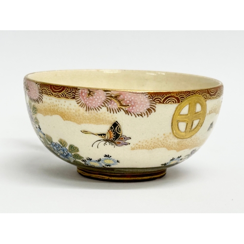 110 - A rare Japanese Satsuma tea cup. 11x9x4.5cm