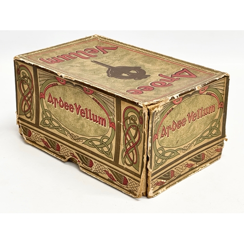 64 - An Ardee Vellum storage box. Early/Mid 20th Century. 20x13x10cm