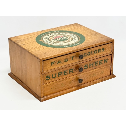 40 - An Early/Mid 20th century J.P. Coats Super Sheen sewing chest with contents. 32.5x25x15.5cm