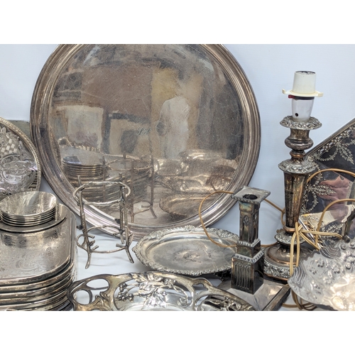 665 - A quantity of 19th Century / 20th Century silver plate, including Walker & Hall.