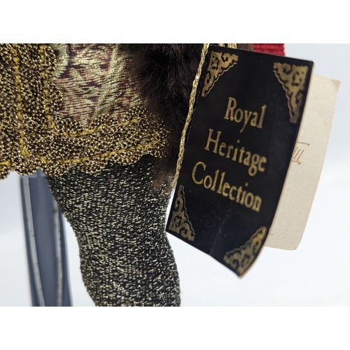 666 - A Royal Heritage Collection figure of King Henry VIII. 1993. 38cm