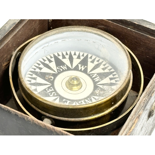 649 - A 19th/early 20th century ships compass in box 16x16x10cm