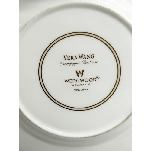 401 - 27 pieces of Vera Wang Wedgwood. 11 Vera Wang ‘Vera Lace’ pieces. 6 Vera Wang ‘Champagne Duchesse’ p... 