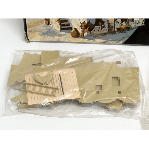 439 - 2 boxes of vintage Airfix model kits. Airfix Military Series Desert Outpost. Airfix Military Series ... 