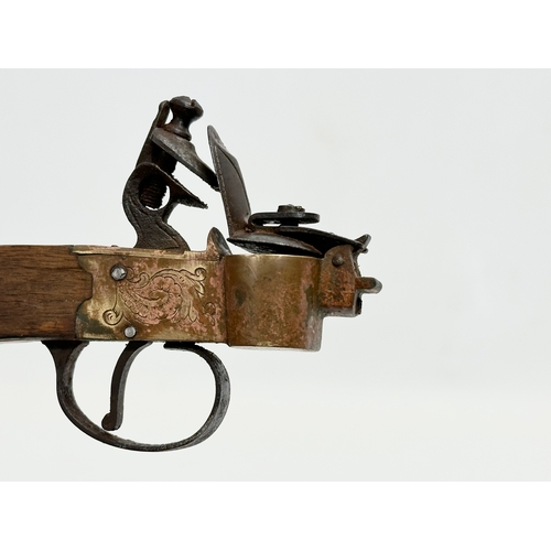 116 - An 18th/19th Century Flintlock Tinder Lighter.