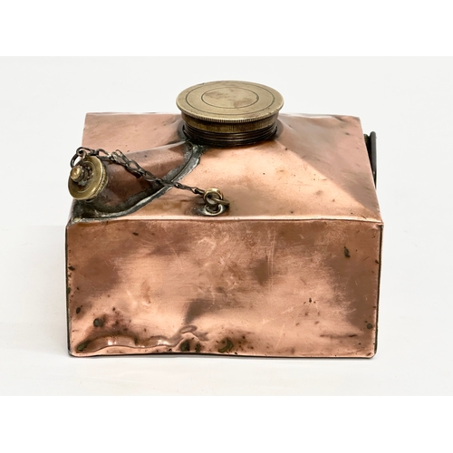 185 - A Victorian copper Sirram camping kettle. 14x12x10cm