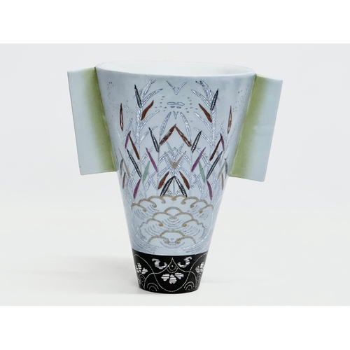 28 - A Late 20th Century Fabienne Jouvin vase. Paris. Fasrique En Chine. 20x15x20.5cm