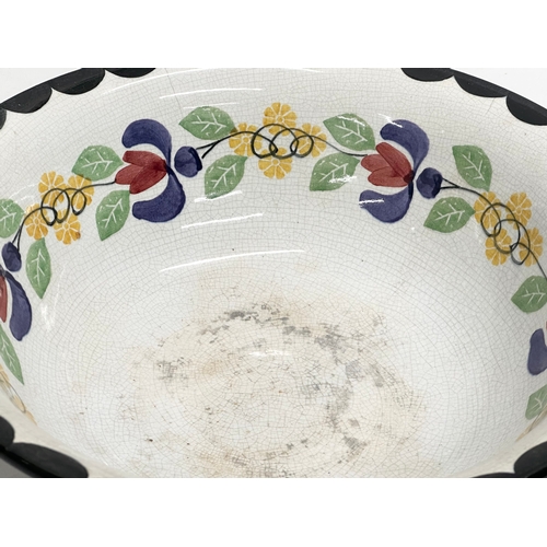 192 - A large Mid/Late 19th Century Spongeware bowl. 32x11cm