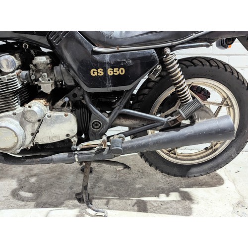 25 - A Suzuki GS650 Katana 1981 with Documents