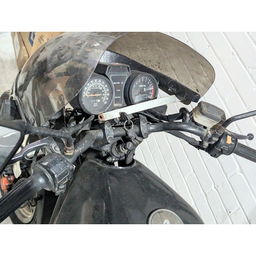 25 - A Suzuki GS650 Katana 1981 with Documents
