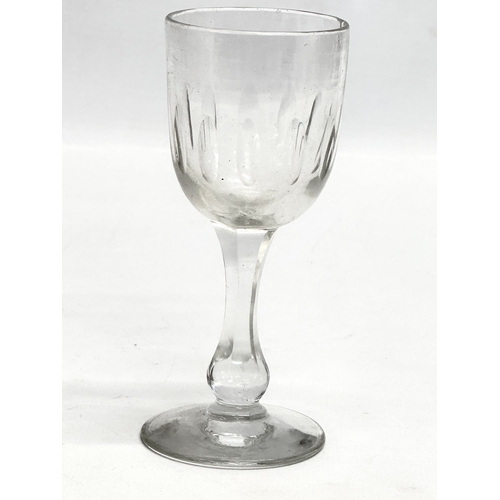 158 - A set of 4 Victorian slice cut port glasses. Circa 1850-1870. 12cm