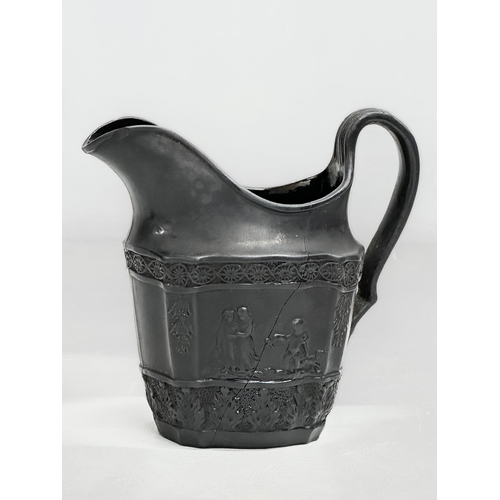 32 - 5 pieces of Late 18th/Early 19th Century English black basalt pottery. Sugar bowl with lid 14x11x12c... 