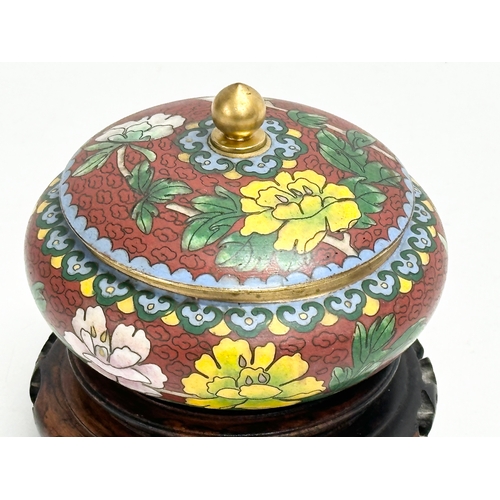 432 - An Early 20th Century Cloisonné enamel pot on stand. 10x10x11cm including stand.