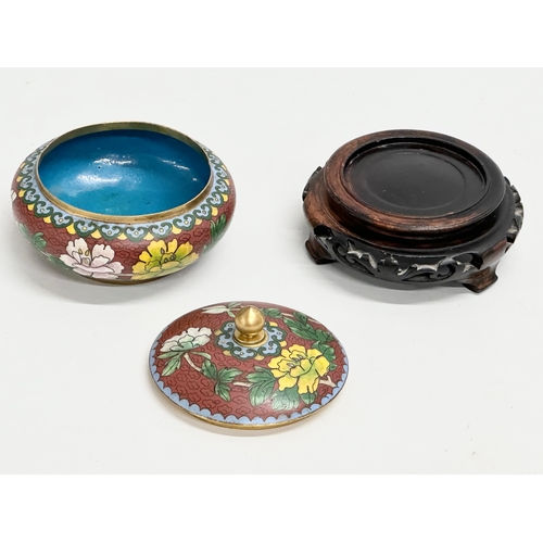 432 - An Early 20th Century Cloisonné enamel pot on stand. 10x10x11cm including stand.