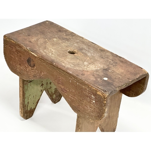 310 - A Late 19th/Early 20th Century stool. 48x22x31