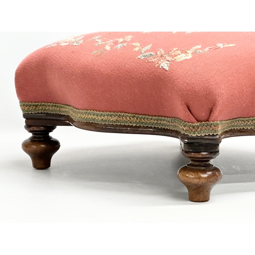 319 - A Victorian tapestry top footstool. 38x37x17cm