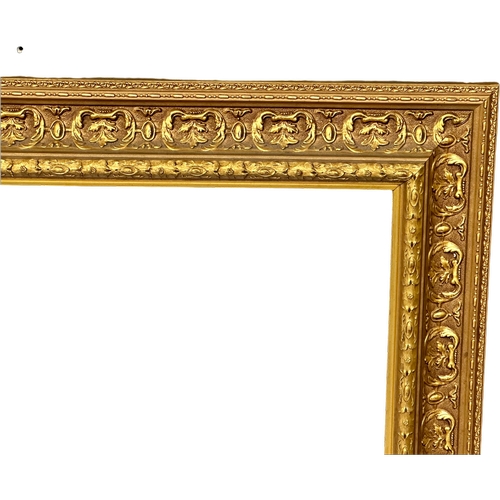 398A - A large good quality Victorian style gilt framed bevelled mirror. 122x96cm