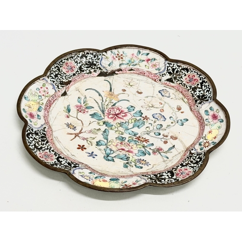 60C - An 18th Century Chinese Qianlong enamelled tray. 19cm