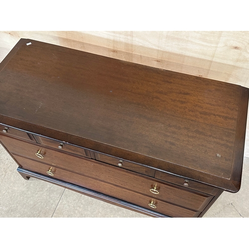 7 - A Stag ‘Minstrel’ chest of drawers. 107x46x71cm