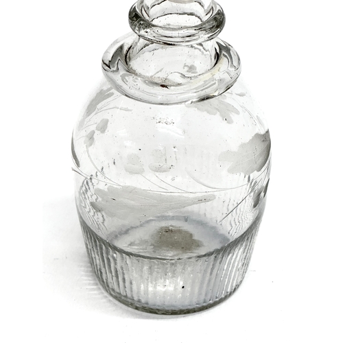 70 - A small Irish 18th Century George III 3 ring glass decanter. Circa 1760-1800. 19cm