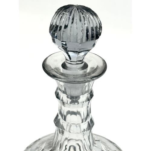 71 - A Late George III glass decanter. Circa 1800-1820. 22cm