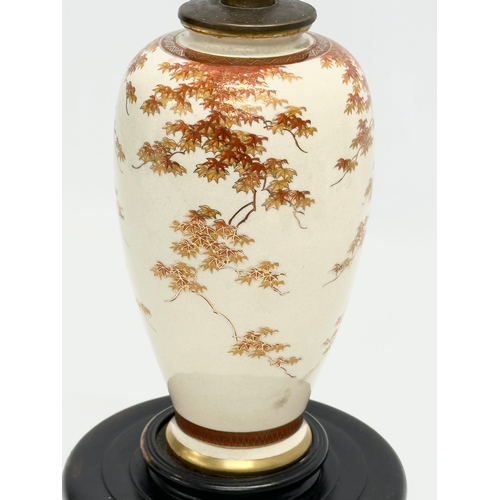 88 - An Early 20th Century Japanese Late Meiji pottery table lamp by Satsuma. Circa 1900-1920. 15x31cm