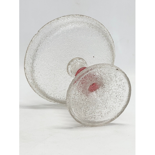 104 - A large 19th Century Harrach glass comport with cranberry snake column. Circa 1850-1880. 18x15cm