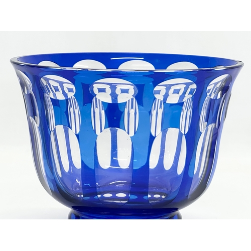 105 - A large Early 20th Century Bohemian glass bowl designed by Wenzel Kulka. Circa 1920-1930. 19.5x16.5c... 