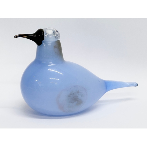 45 - A Late 20th Century Finish glass dove designed by Oiva Toikka for Iittalia Glass. 15x9cm