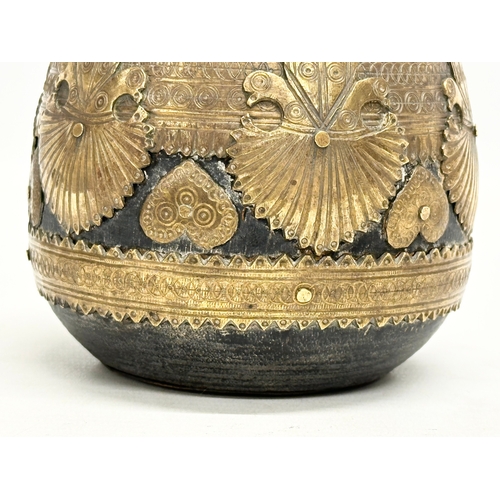 125 - An Early 19th Century Sherpai Suri bowl. 10.5x9.5cm