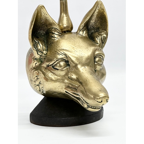 15 - A large Peerage English brass ‘fox’ doorstop. Late 19th/Early 20th Century. 1890-1920. 46cm