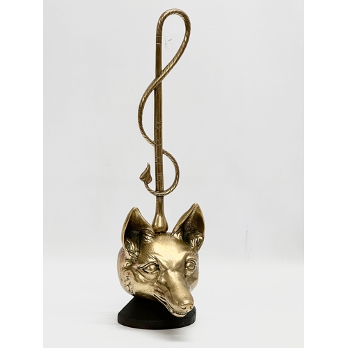 15 - A large Peerage English brass ‘fox’ doorstop. Late 19th/Early 20th Century. 1890-1920. 46cm