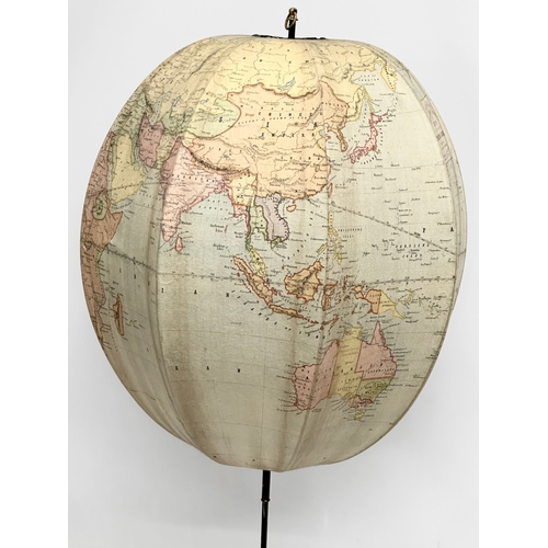 20 - Betts’s Patent Portable Globe. An Early 20th Century Betts’s Collapsible Terrestrial Globe with orig... 