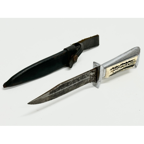 191 - Vintage knives with antler handles. 25cm