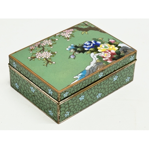 59 - An Early 20th Century Inaba Nanaho Cloisonne trinket box. Japan, Late Meiji Period. Circa 1900-1915.... 