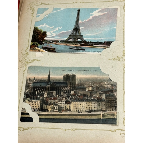 401 - A collection of vintage postcards.